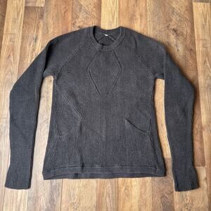 Lululemon Knit Crew Neck Ribbed Sweater Women's Size 2 Gray Knit Pockets‎